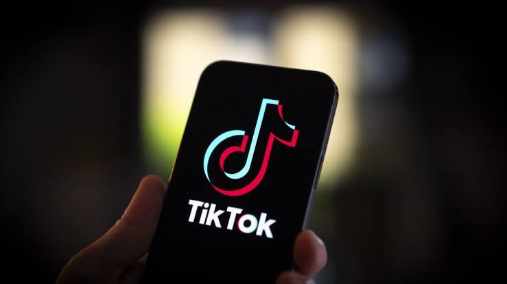 TEKNOLOGI, Balinews.id - TikTok kini luncurkan firut baru bernama Feed STEM yang khurus mewadahi konten edukatif bagi pengguna. STEM sendiri adalah singkatan d…