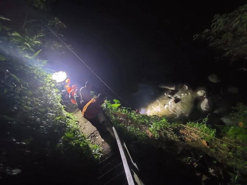 BADUNG, Balinews.id - Seorang karyawan las konstruksi terjatuh ke jurang Sungai Ayung, Desa Bongkasa, Kecamatan Abiansemal, Badung, Kamis (6/3/25) sore. Korban…