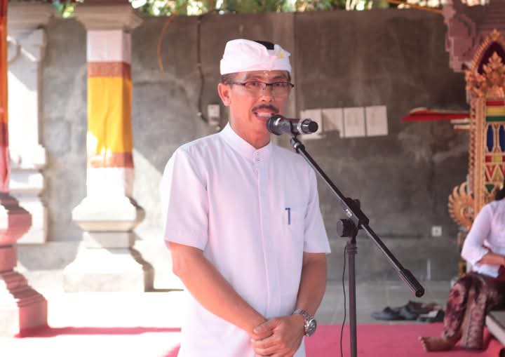 GIANYAR, BALINEWS.ID – Pemerintah Kabupaten Gianyar di bawah kepemimpinan I Made Mahayastra dan Anak Agung Mayun memiliki program beasiswa kuliah S1. Program i…