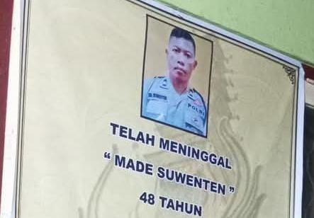 BULELENG, BALINEWS.ID – Bhabinkamtibmas Desa Pancasari, Buleleng, Aiptu Made Suwenten (48) memilih mengakhiri hidupnya di kandang babi. Korban ditemukan mening…