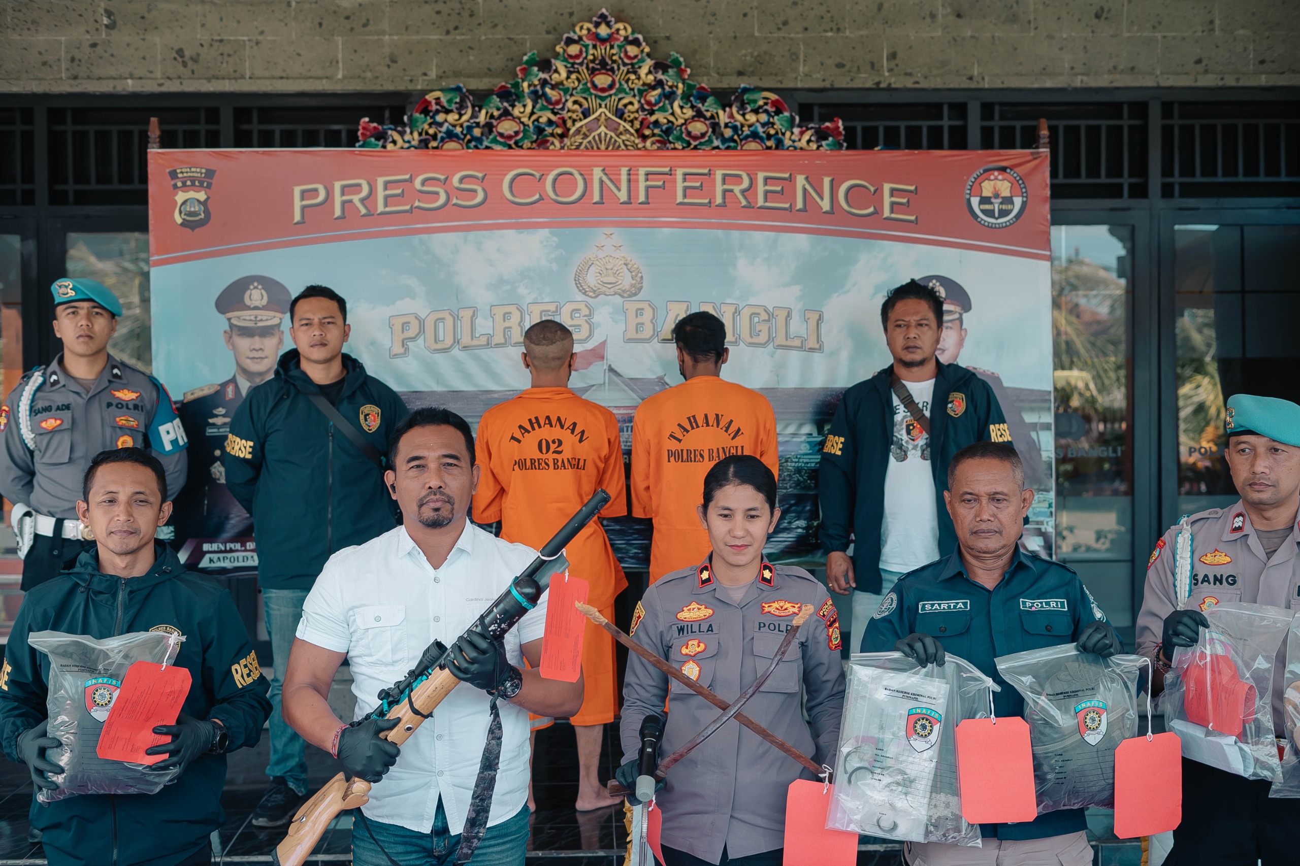 BANGLI, BALINEWS.ID - Kasus penganiayaan berat yang terjadi di wilayah Desa Songan, Kecamatan Kintamani, Kabupaten Bangli, kini mulai terungkap. Polres Bangli …