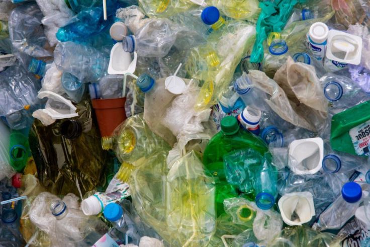 DENPASAR, BALINEWS.ID - Pengelolaan sampah di Bali dinilai masih jauh dari kata optimal. Kondisi ini berdampak serius pada kelestarian alam, kesehatan manusia,…
