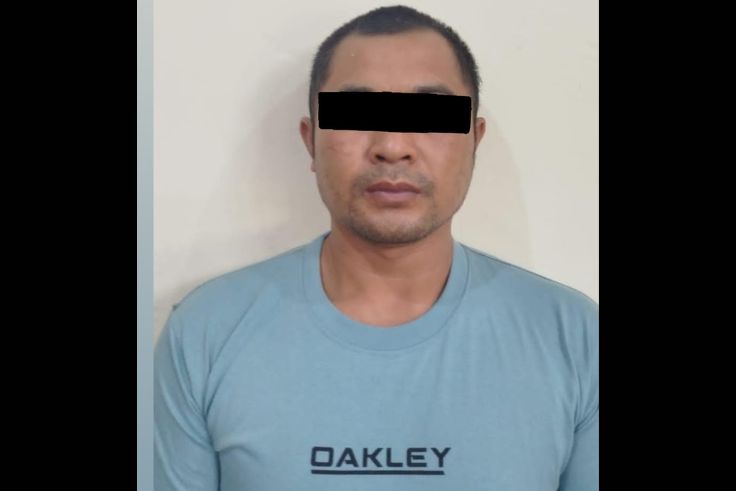 DENPASAR, BALINEWS.ID - Pelaku jambret berinisial IWEJ (33) ditangkap oleh Tim Opsnal Reskrim Polsek Denpasar Utara dan Polres Bangli. Pria yang dalam kesehari…