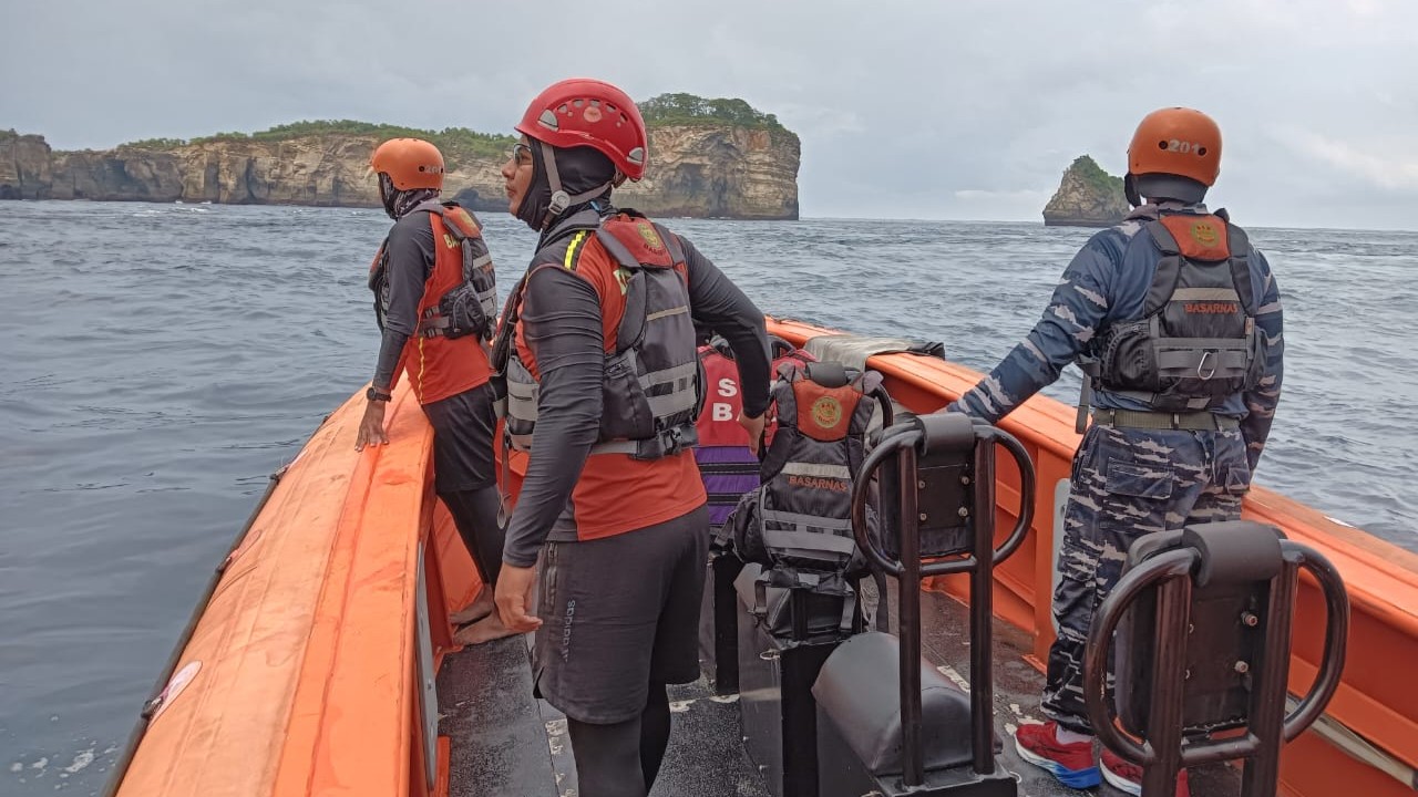 KLUNGKUNG, Balinews.id - Seorang wisatawan lokal bernama Raihan Hanafi (24), asal Birem Puntong, Kecamatan Langsa Baro, Medan, dilaporkan hilang setelah terser…
