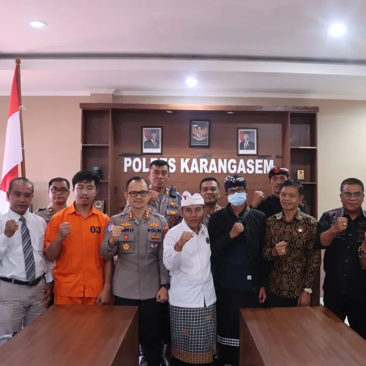 KARANGASEM, BALINEWS.ID – Kasus dugaan tindak pidana ringan yang melibatkan seorang pecalang di Desa Adat Besakih akhirnya menemui titik damai. Kedua belah pih…