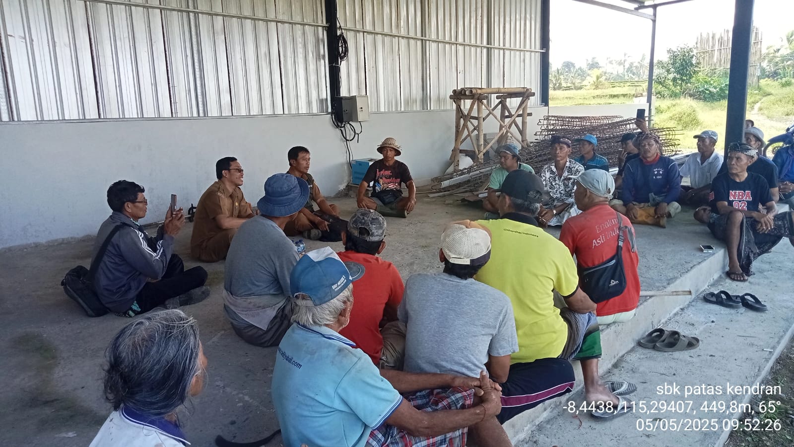 GIANYAR, BALINEWS.ID - Puluhan petani di Desa Kendran, Kecamatan Tegallalang sedang merana. Mereka kebingungan menghadapi serangan hama tikus yang menyerang 68…