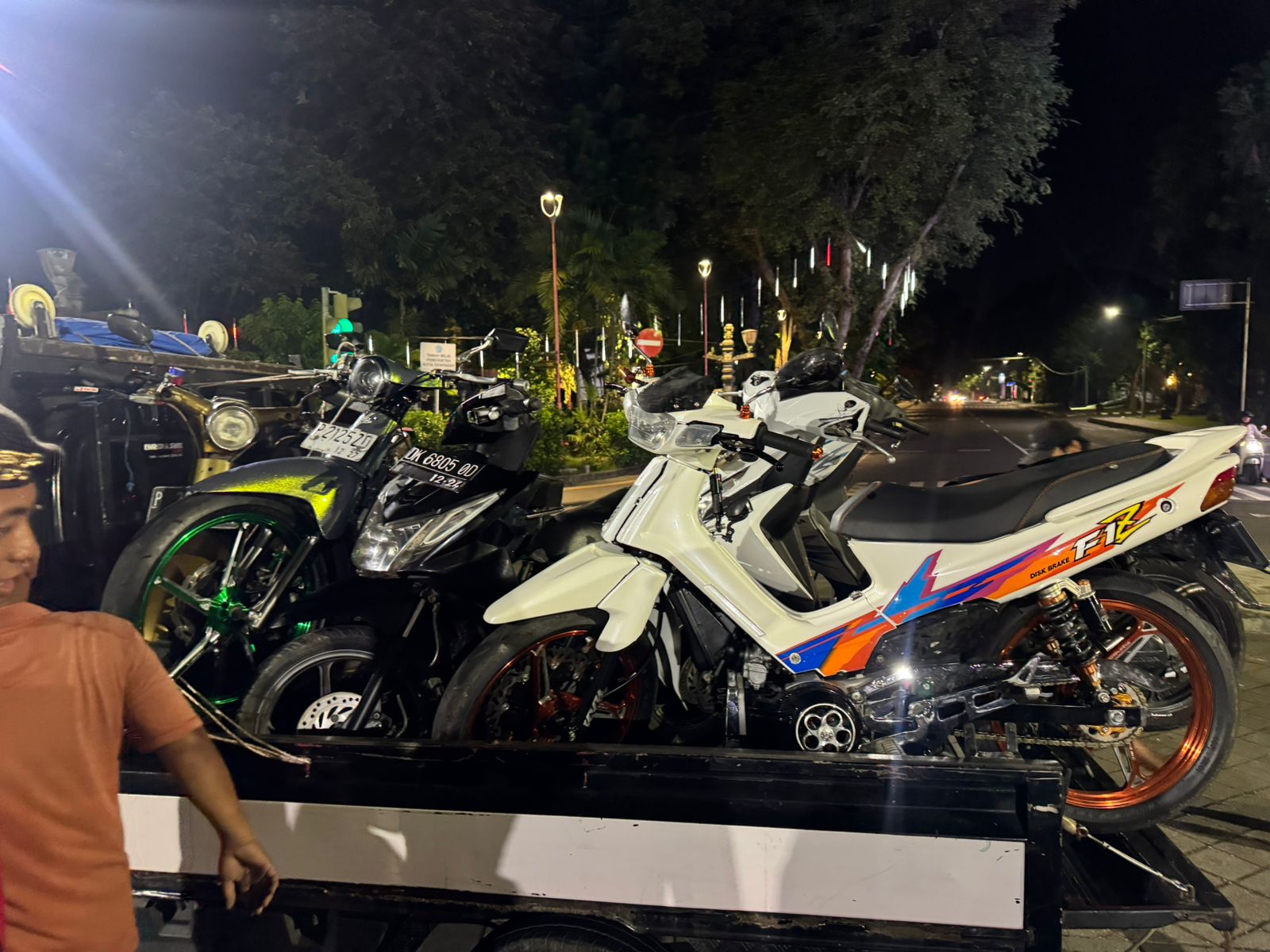 DENPASAR, Balinews.id - Polsek Denpasar melakukan patroli di kawasan Lapangan I Gusti Ngurah Made Agung, Sabtu (3/4/25) malam. Kapolsek Denpasar Barat, Kompol …