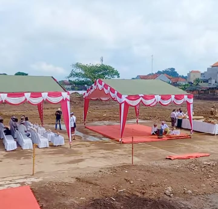 GIANYAR, BALINEWS.ID - Pemerintah Kabupaten Gianyar resmi memulai pembangunan Pusat Pemerintahan (Puspem) Gianyar di kawasan eks GOR Kebo Iwa. Lahan yang kini …