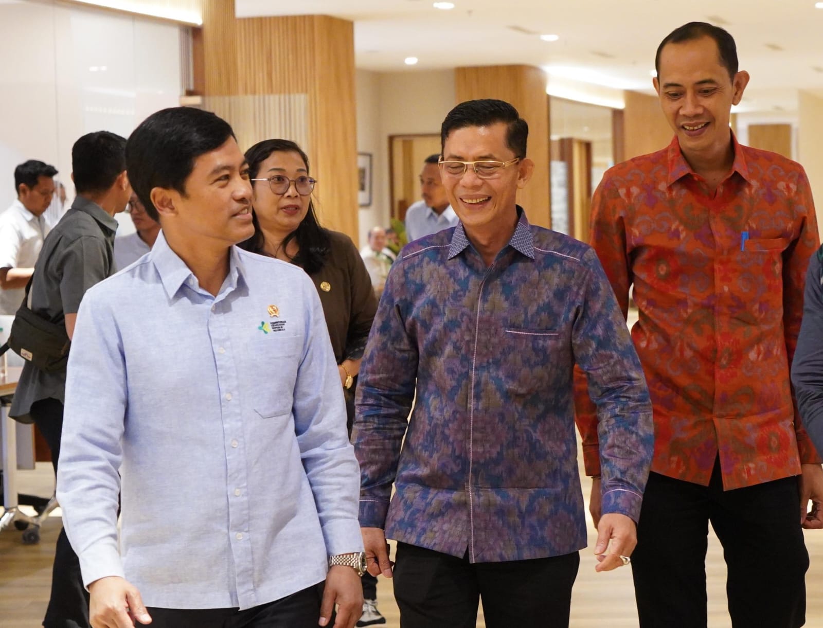 KLUNGKUNG, BALINEWS.ID - Wakil Menteri Kesehatan (Wamenkes) Republik Indonesia, Prof. Dante Saksono Harbuwono, memberikan instruksi langsung kepada Universitas…