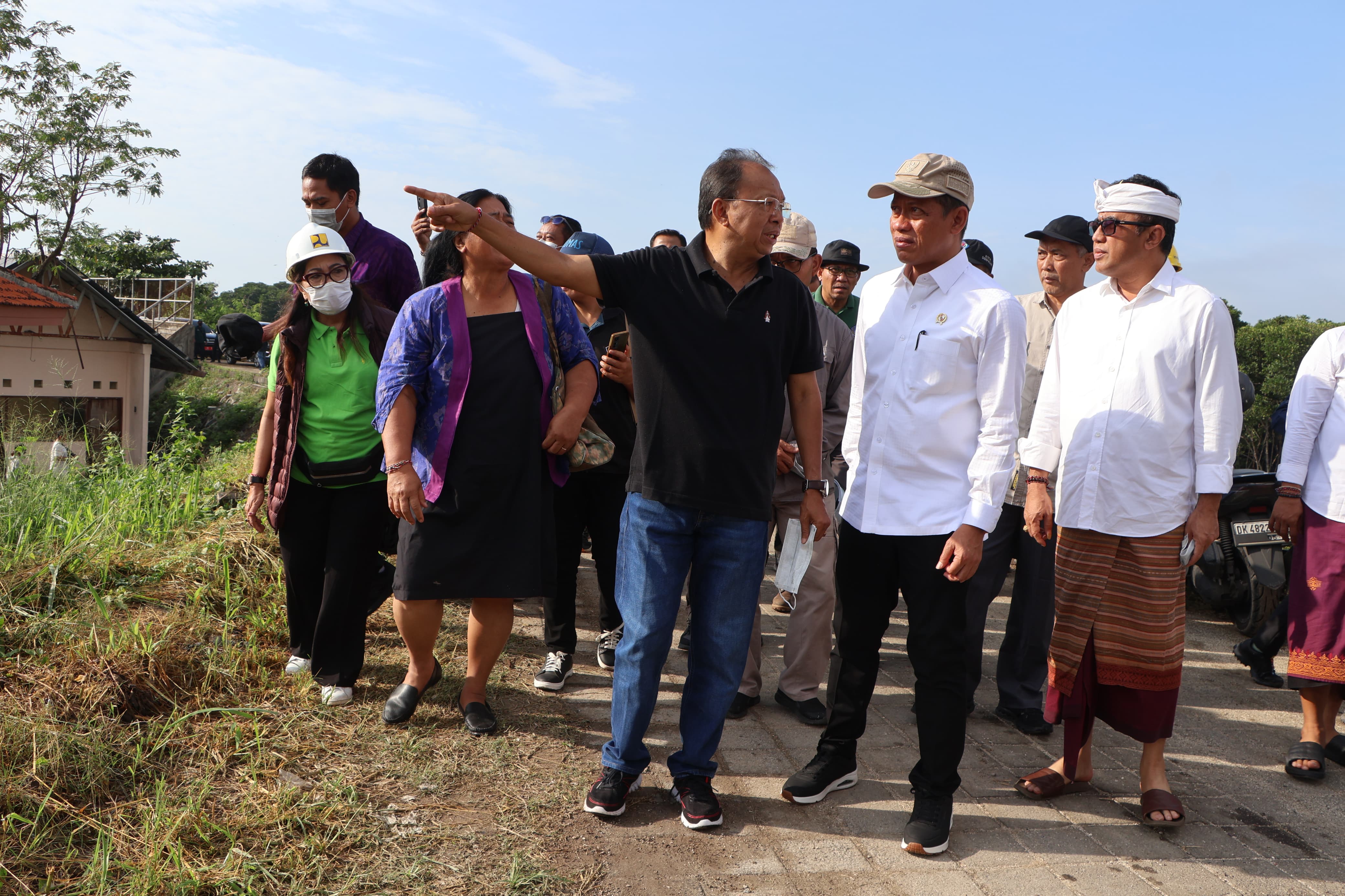 DENPASAR, BALINEWS.ID - Pemerintah pusat akhirnya menetapkan langkah tegas terkait penanganan sampah di Bali. Sistem open dumping di Tempat Pembuangan Akhir (T…