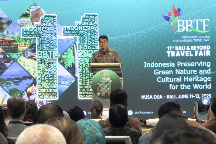 DENPASAR, BALINEWS.ID - Dalam upaya memperkuat keamanan dan kenyamanan wisatawan asing, Pemerintah Provinsi Bali membentuk Tim Perlindungan Wisatawan Asing dan…