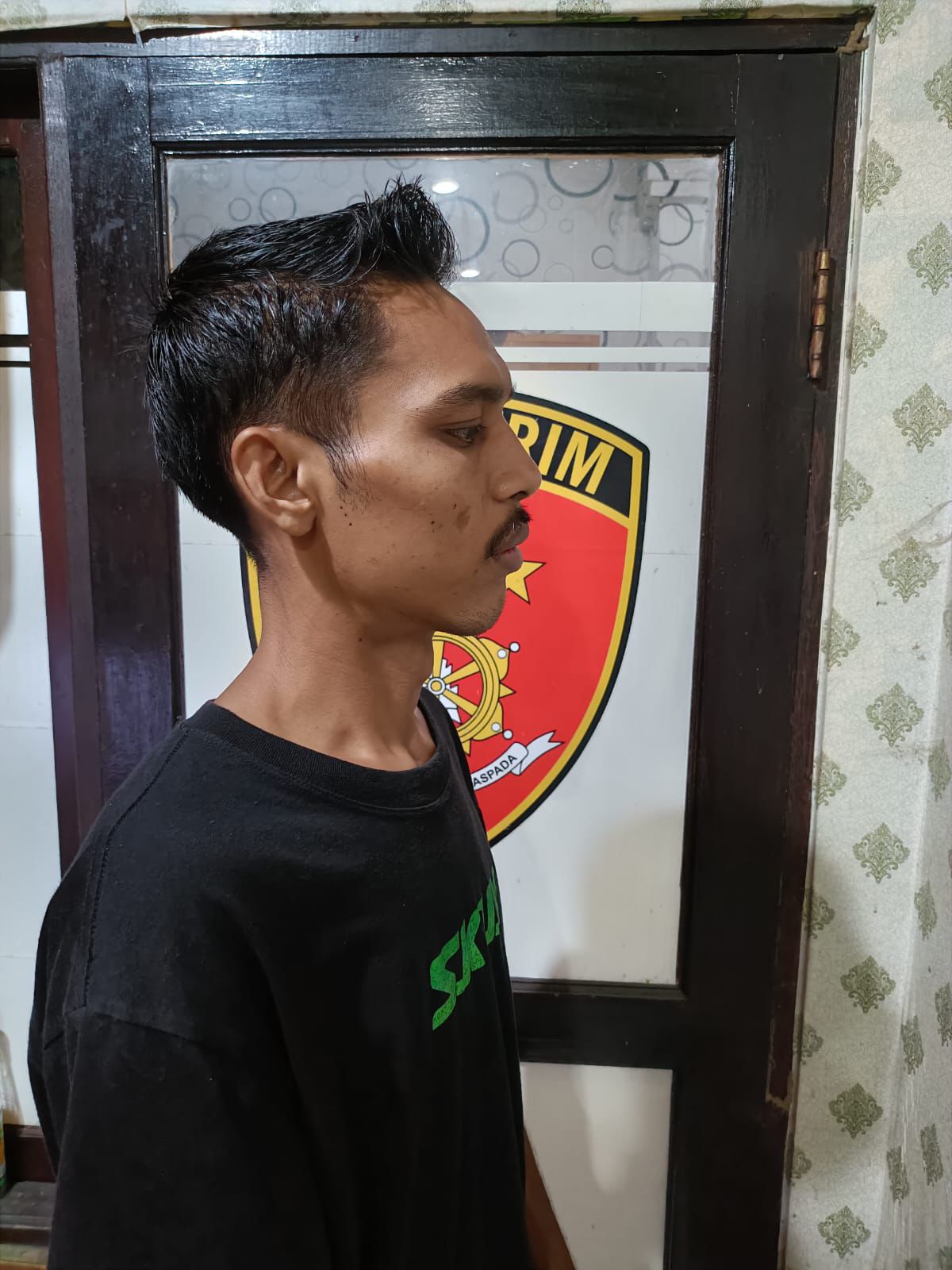 GIANYAR, BALINEWS.ID - Seorang pria bernama Iwan Sanjani (30), warga Jalan Swakarsa II Gerisak, Kecamatan Sekarbela, Kota Mataram, Lombok, Nusa Tenggara Barat,…