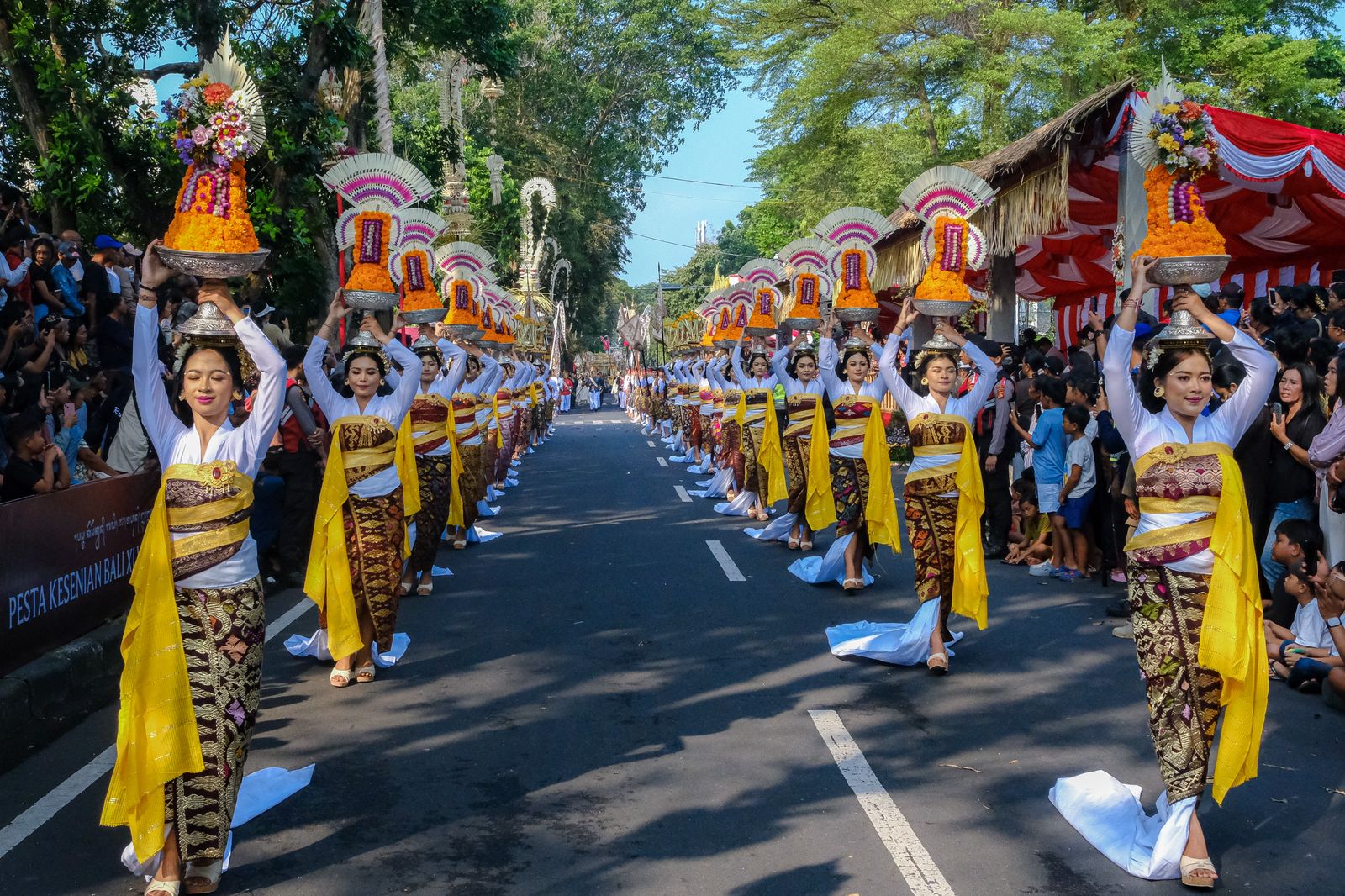 PARIWISATA, Balinews.id - Bali kembali bersiap menyambut Pesta Kesenian Bali (PKB) XLVII 2025. Digelar selama sebulan mulai 21 Juni – 19 Juli 2025, ajang tahun…
