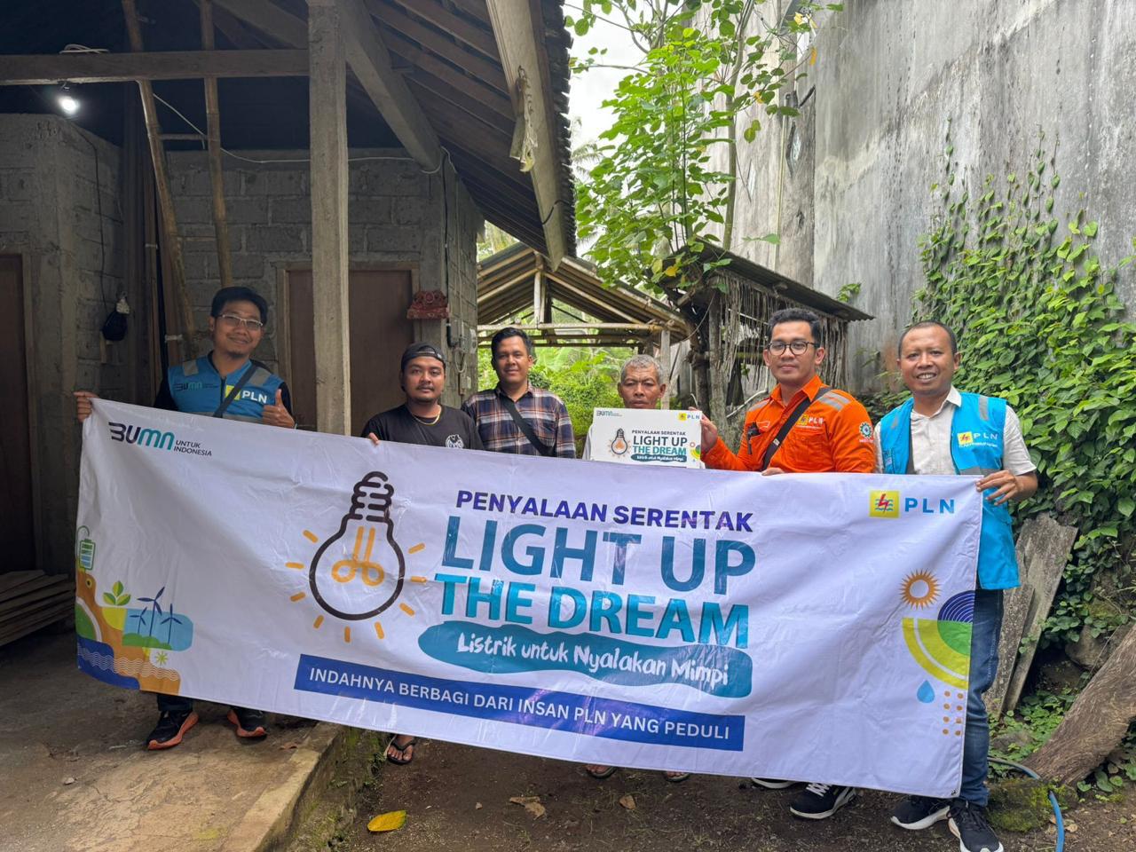 KARANGASEM, BALINEWS.ID – Harapan dan kebahagiaan menyelimuti tiga keluarga prasejahtera di Kabupaten Karangasem, Bali, pada Kamis, 26 Juni 2025. Melalui progr…
