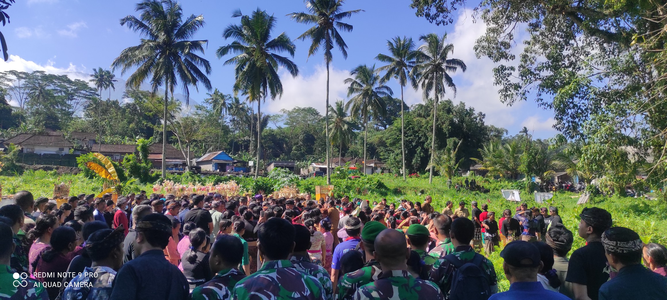 KARANGASEM, BALINEWS.ID – Musibah tragis yang menimpa Ni Luh Putu Surya Adnyani, Amd.Keb. (35), dan putranya I Wayan Eka Wira Yudistira (10), yang terseret aru…