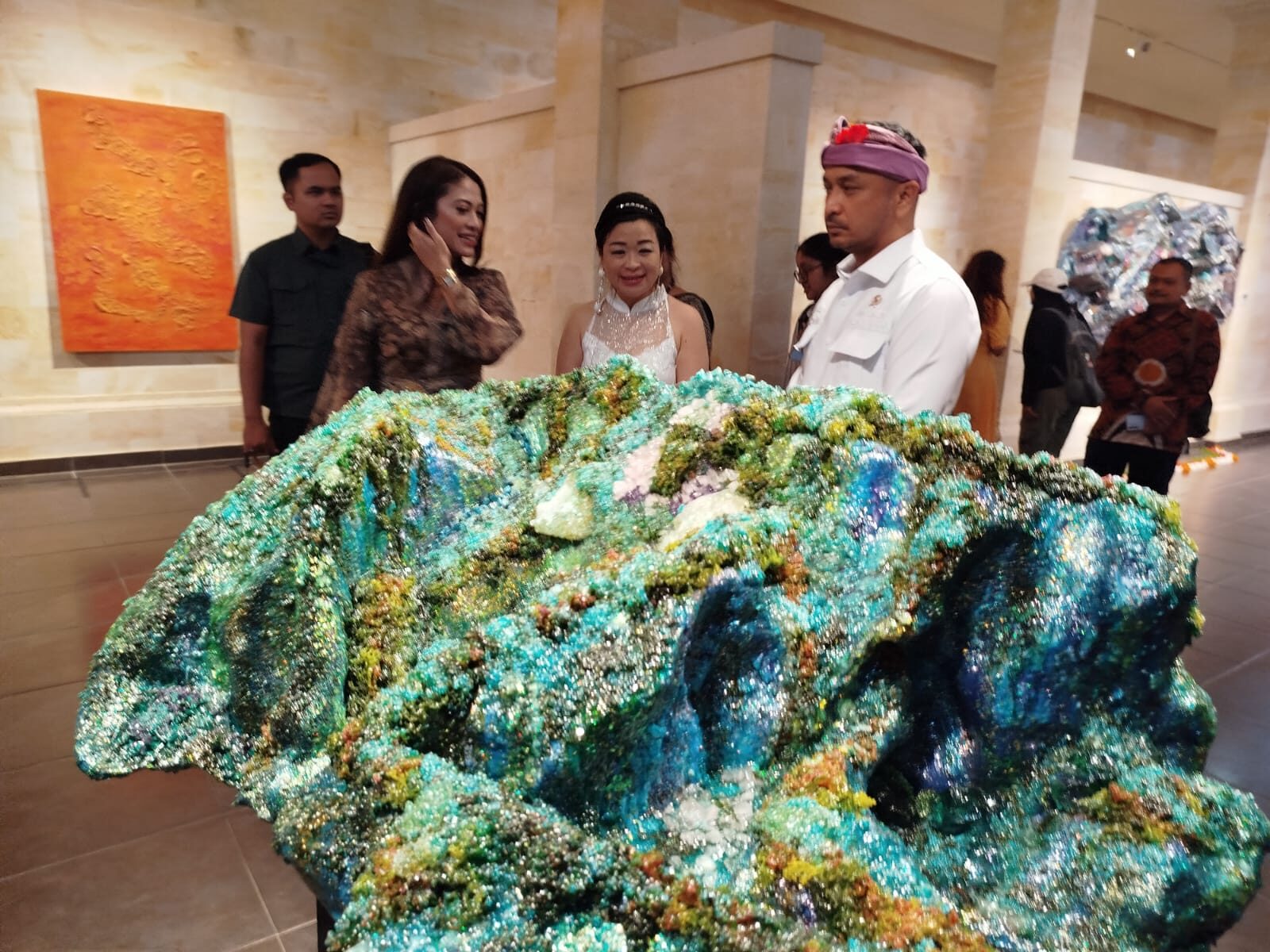 GIANYAR, BALINEWS.ID - Di antara atmosfer sunyi yang sakral dan semilir napas seni di jantung Ubud, Museum Puri Lukisan membuka gerbangnya bagi sebuah pameran …
