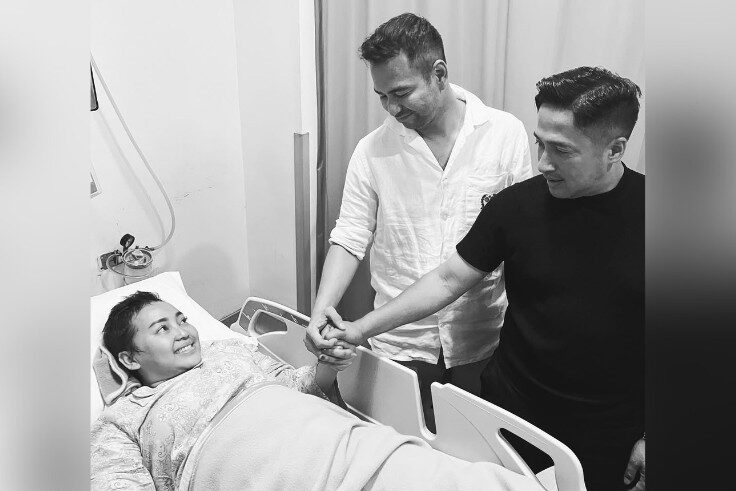 ENTERTAIMENT, BALINEWS.ID - Kabar duka datang dari dunia hiburan Tanah Air. Komedian Mpok Alpa, yang memiliki nama asli Nina Carolina, meninggal dunia pada Jum…