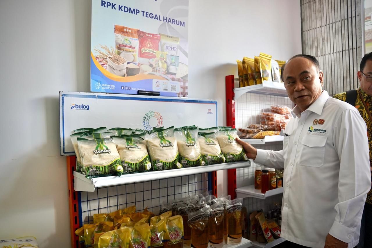 DENPASAR, BALINEWS.ID - Menteri Koperasi Indonesia, Budi Arie Setiadi menyebut Pemerintah terus mempercepat pengoperasian Koperasi Desa/Kelurahan Merah Putih d…