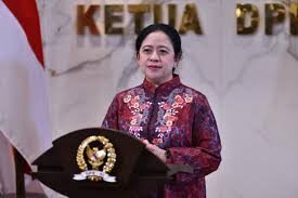 VIRAL, BALINEWS.ID - Puan Maharani, Ketua DPR RI menegaskan bahwa kabar mengenai kenaikan gaji anggota DPR RI periode 2024-2029 yang beredar di media sosial ad…