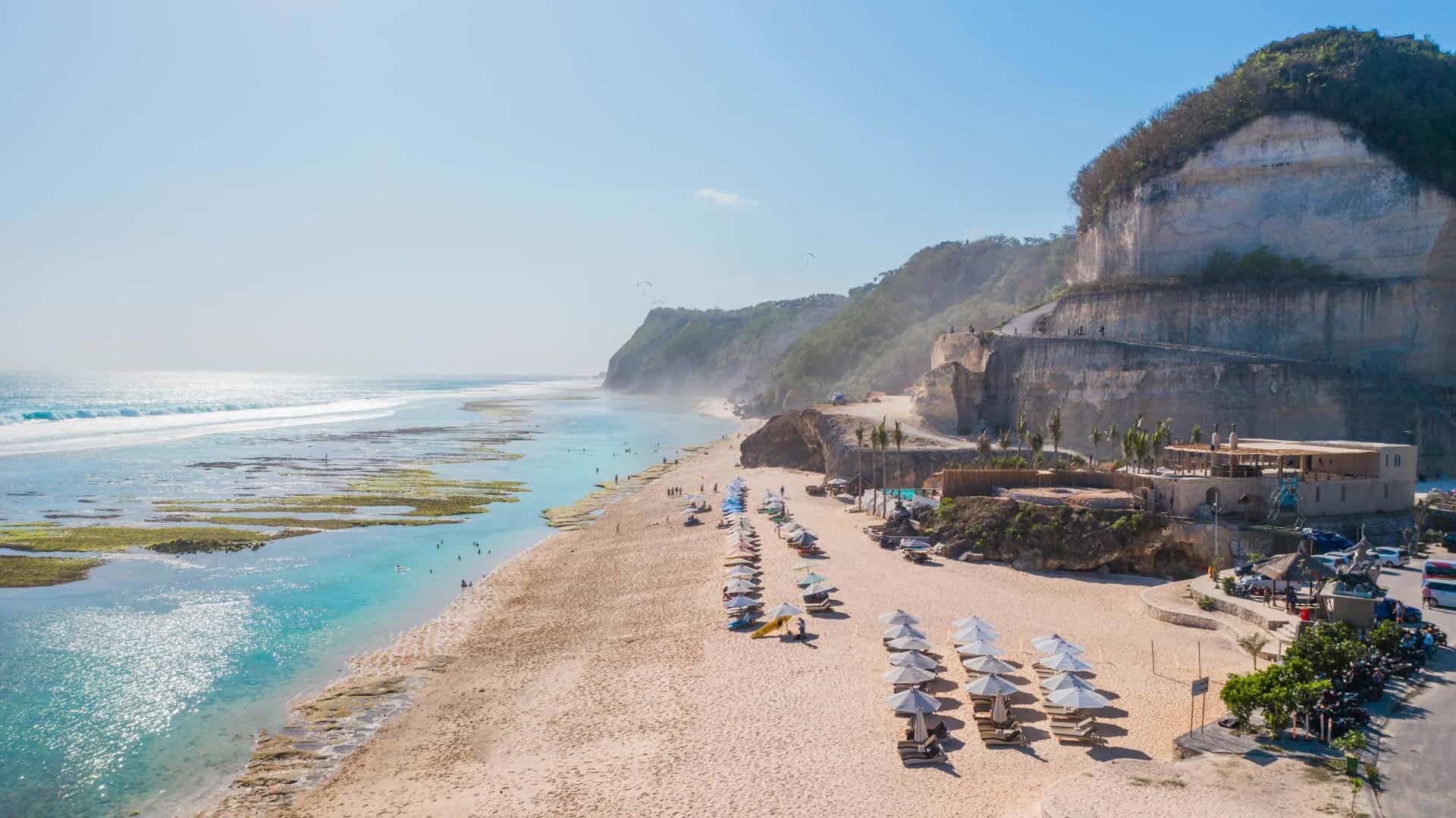 BADUNG, BALINEWS.ID - Ada 28 bangunan di wilayah Pantai Balangan dan Pantai Melasti, Kuta Selatan, Badung yang diduga melanggar tata ruang, namun Bupati Badung…