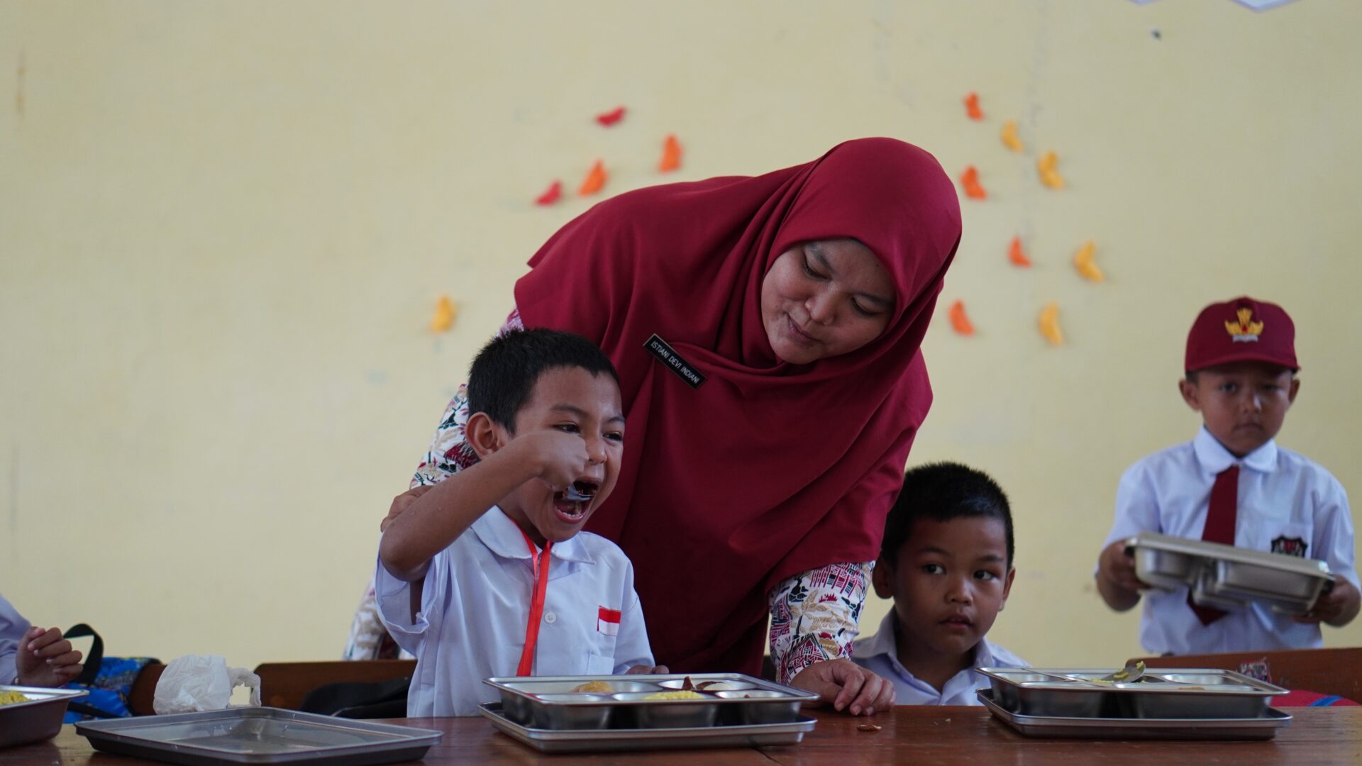 NASIONAL, BALINEWS.ID - Guru penanggung jawab dalam program Makan Bergizi Gratis (MBG) akan mendapatkan insentif. Hal ini sesuai dengan Surat Edaran (SE) Nomor…
