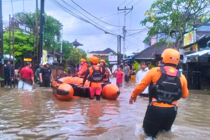 DENPASAR, BALINEWS.ID - Bencana banjir melanda sejumlah wilayah di Kota Denpasar akibat hujan ekstrem yang terjadi selama sehari lebih, Rabu (10/9/25). Pemerin…