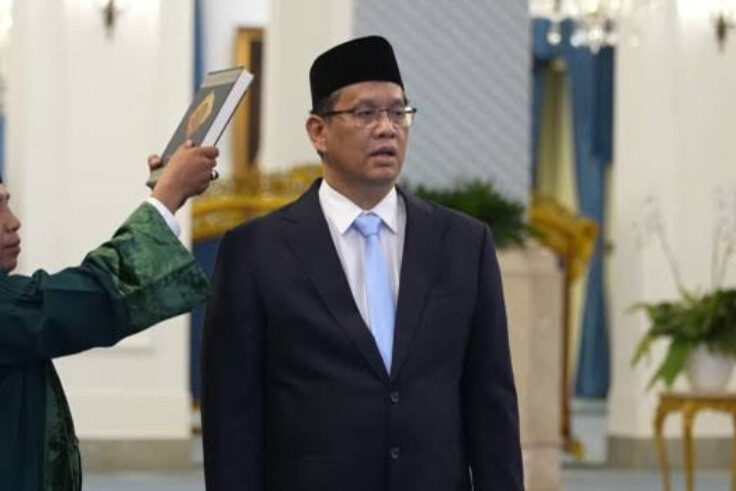 NASIONAL, BALINEWS.ID - Presiden Prabowo Subianto resmi melantik Purbaya Yudhi Sade wa sebagai Menteri Keuangan (Menkeu) menggantikan Sri Mulyani. Pelantikan b…