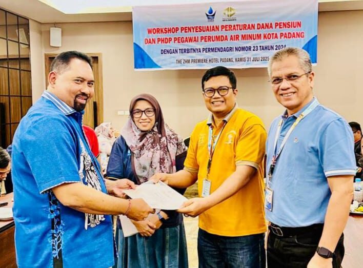 DR. Drs. Arya Bagiastra : Dari Dunia Akademik ke Panggilan Ngayah untuk Adat dan Bali