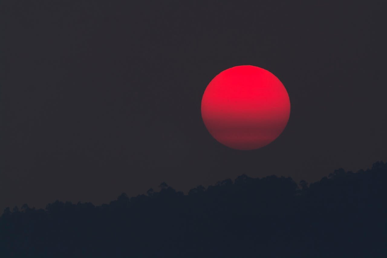 NASIONAL, BALINEWS.ID - Pada tanggal 7 September 2025, akan terjadi gerhana Bulan total yang dikenal juga dengan sebutan Blood Moon atau Bulan Merah. Kabar bai…