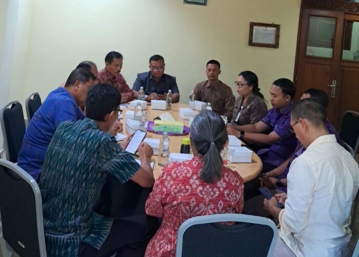SEMARAPURA, BALINEWS.ID – Ketua Komisi III DPRD Kabupaten Klungkung, Komang Sutama, menyoroti capaian Pendapatan Asli Daerah (PAD) dari sektor pariwisata tahun…