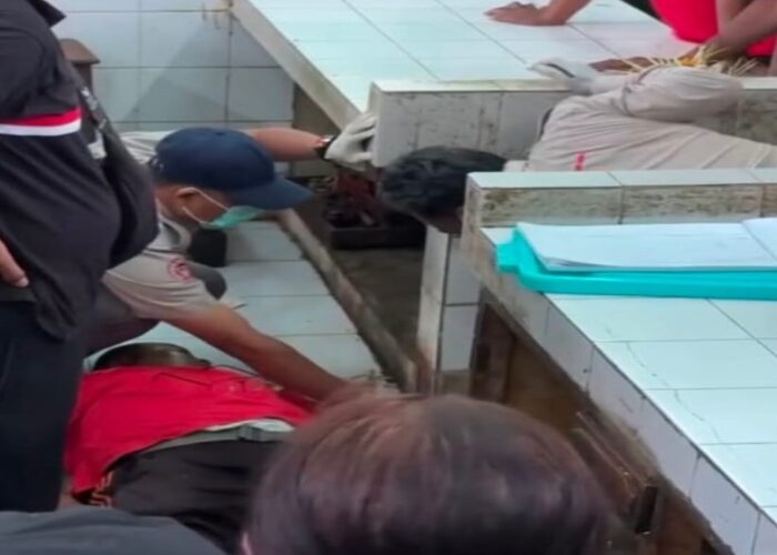 SEMARAPURA, BALINEWS.ID– Suasana di Pasar Galiran, Klungkung, mendadak gempar pada Kamis (16/10/2025) sore. Seorang petugas kebersihan ditemukan tak sadarkan d…