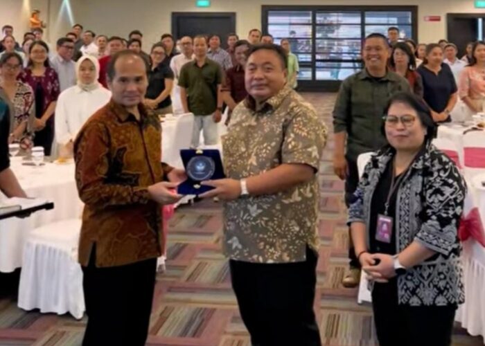 DENPASAR, BALINEWS.ID – Upaya pelestarian bahasa daerah sekaligus penguatan literasi generasi muda terus mendapat perhatian serius dari pemerintah pusat. Pusat…