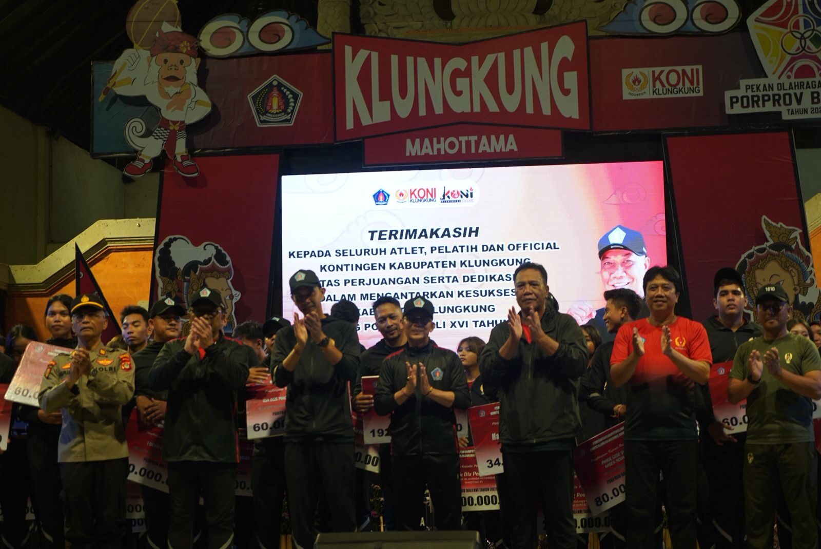 SEMARAPURA, BALINEWS.ID – Prestasi gemilang kembali ditorehkan Kabupaten Klungkung dalam ajang Pekan Olahraga Provinsi (Porprov) Bali XVI. Kontingen Klungkung …