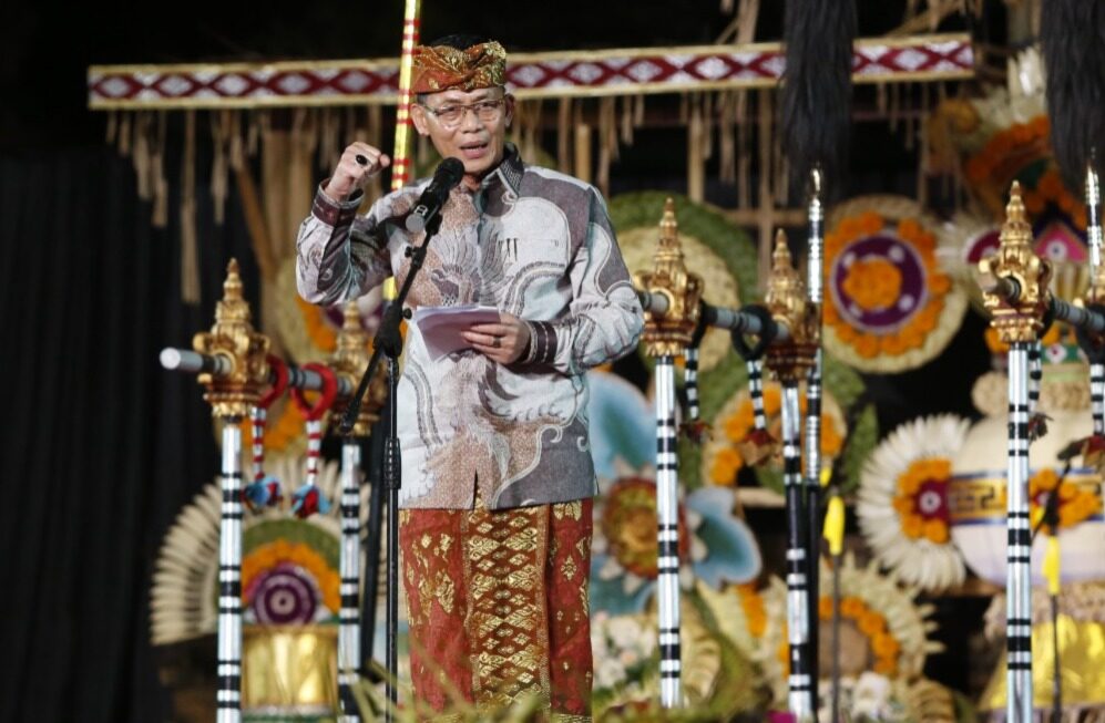 SEMARAPURA, BALINEWS.ID – Gelaran Apresiasi Kreativitas Seni dan Inovasi Klungkung (AKSIKU) 2025 resmi berakhir dengan meriah. Kegiatan penutupan yang berlangs…