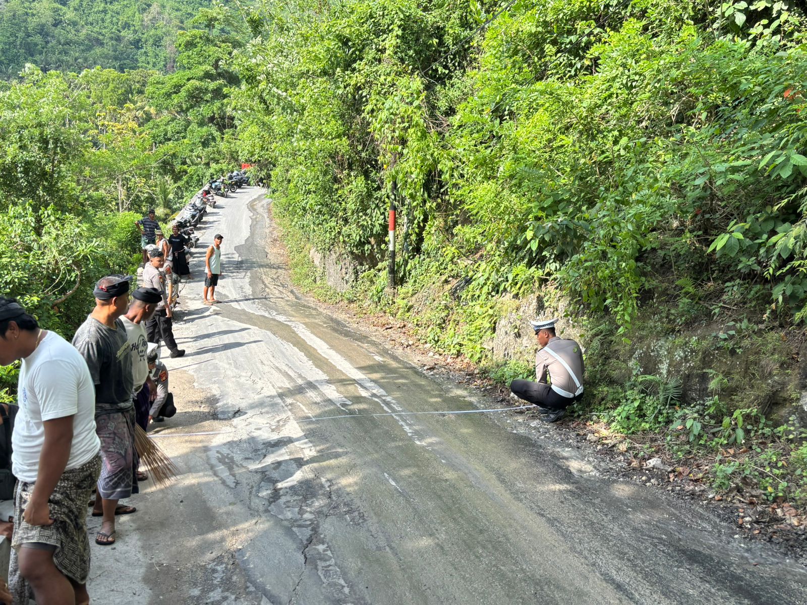 NUSA PENIDA, BALINEWS.ID – Kecelakaan maut terjadi di Jalan Raya Sakti, Desa Sakti, Kecamatan Nusa Penida, Selasa (28/10/2025) pagi. Seorang pengendara sepeda …