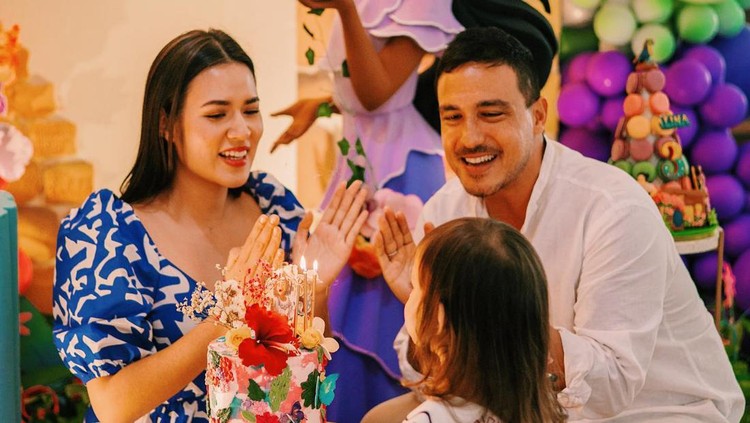 INTERMESO, BALINEWS.ID - Kabar perpisahan Raisa Andriana dan Hamish Daud tentu membuat publik terkejut. Pasangan yang selama ini dikenal harmonis dan nyaris ta…