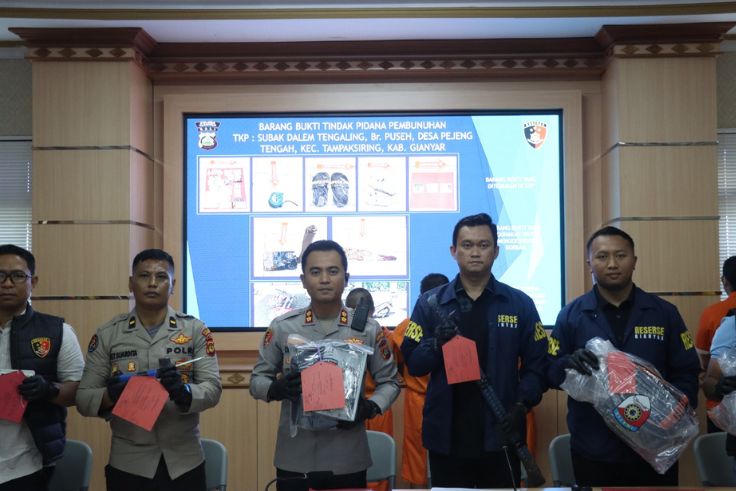 GIANYAR, BALINEWS.ID – Kasus kematian tragis seorang mandor proyek irigasi di Subak Tenggaling, Desa Pejeng, Kecamatan Tampaksiring, akhirnya terungkap. I Waya…