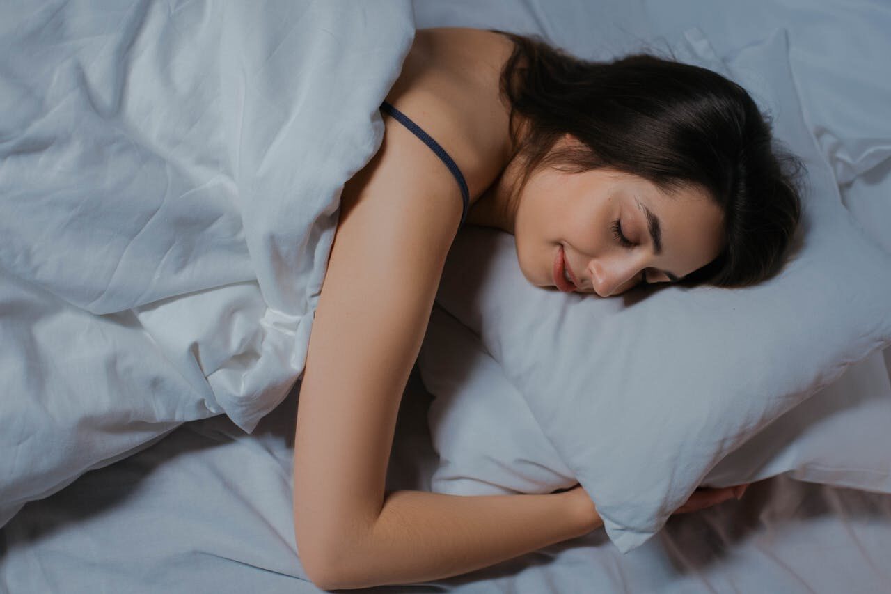 INTERMESO, BALINEWS.ID - Hayo siapa dari kalian yang tidak suka aktivitas yang namanya tidur? Tidur bukan sekadar rutinitas harian untuk mengistirahatkan tubuh…