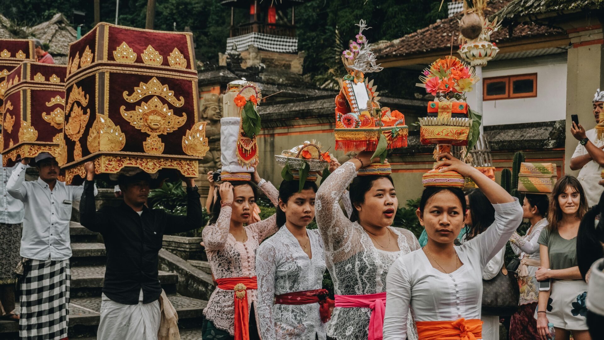 NASIONAL, BALINEWS.ID - Pemerintah Indonesia disebut-sebut tengah mempersiapkan Bali sebagai pusat keuangan regional. Hal ini dilansir dari halaman Bloomberg, …
