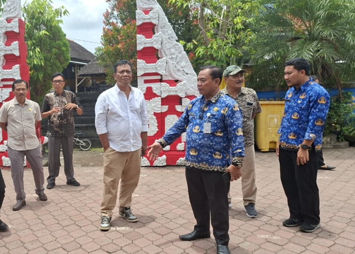 KLUNGKUNG, BALINEWS.ID – Proses belajar mengajar di SD Negeri Dawan Kaler, Kecamatan Dawan, terganggu akibat kondisi bangunan sekolah yang rusak berat. Sejumla…