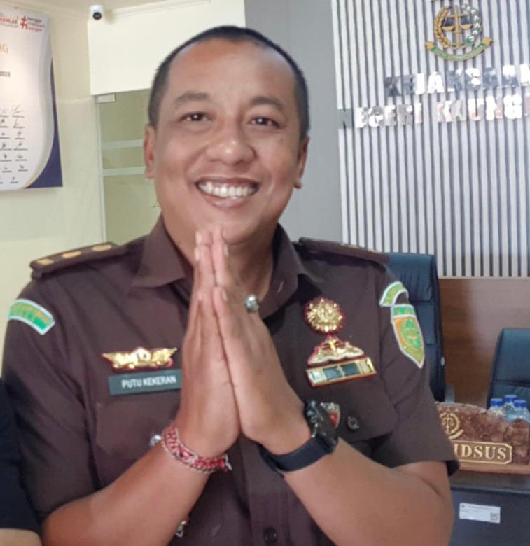 SEMARAPURA, BALINEWS.ID – Kejaksaan Negeri (Kejari) Klungkung kembali melanjutkan proses hukum perkara dugaan penyimpangan pengelolaan dana APBDes Desa Tusan T…