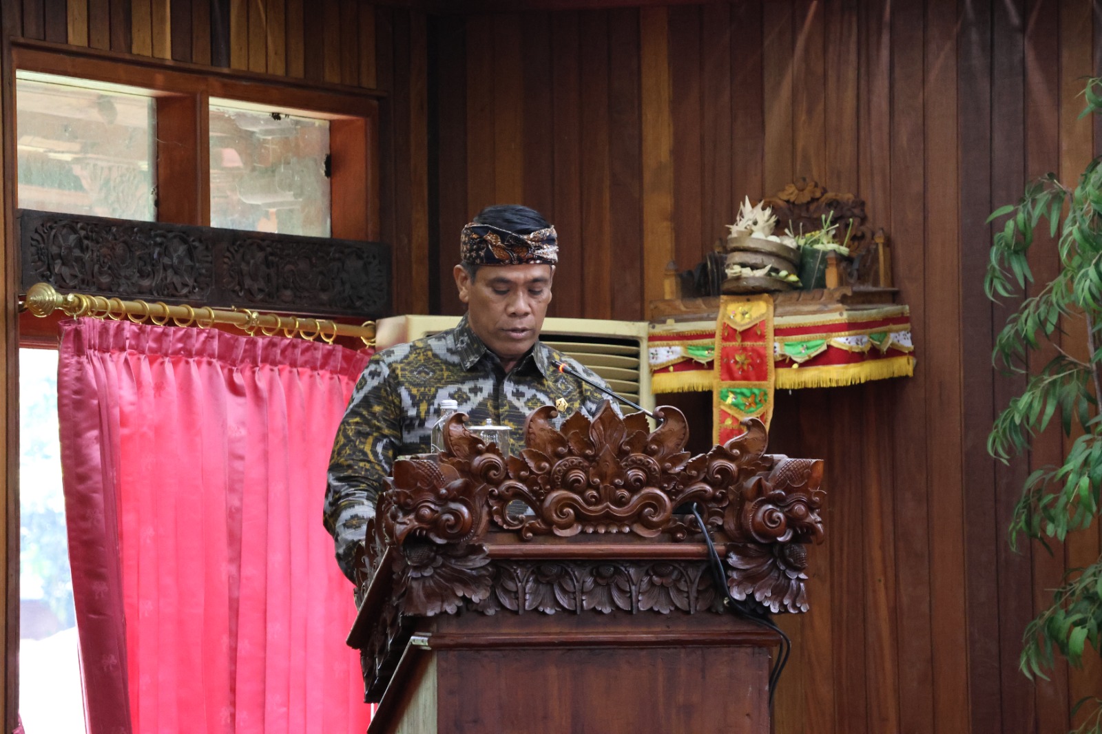 SEMARAPURA, BALINEWS.ID – Fraksi Partai Gerindra DPRD Kabupaten Klungkung memberikan sejumlah masukan strategis kepada Pemerintah Kabupaten Klungkung dalam rap…