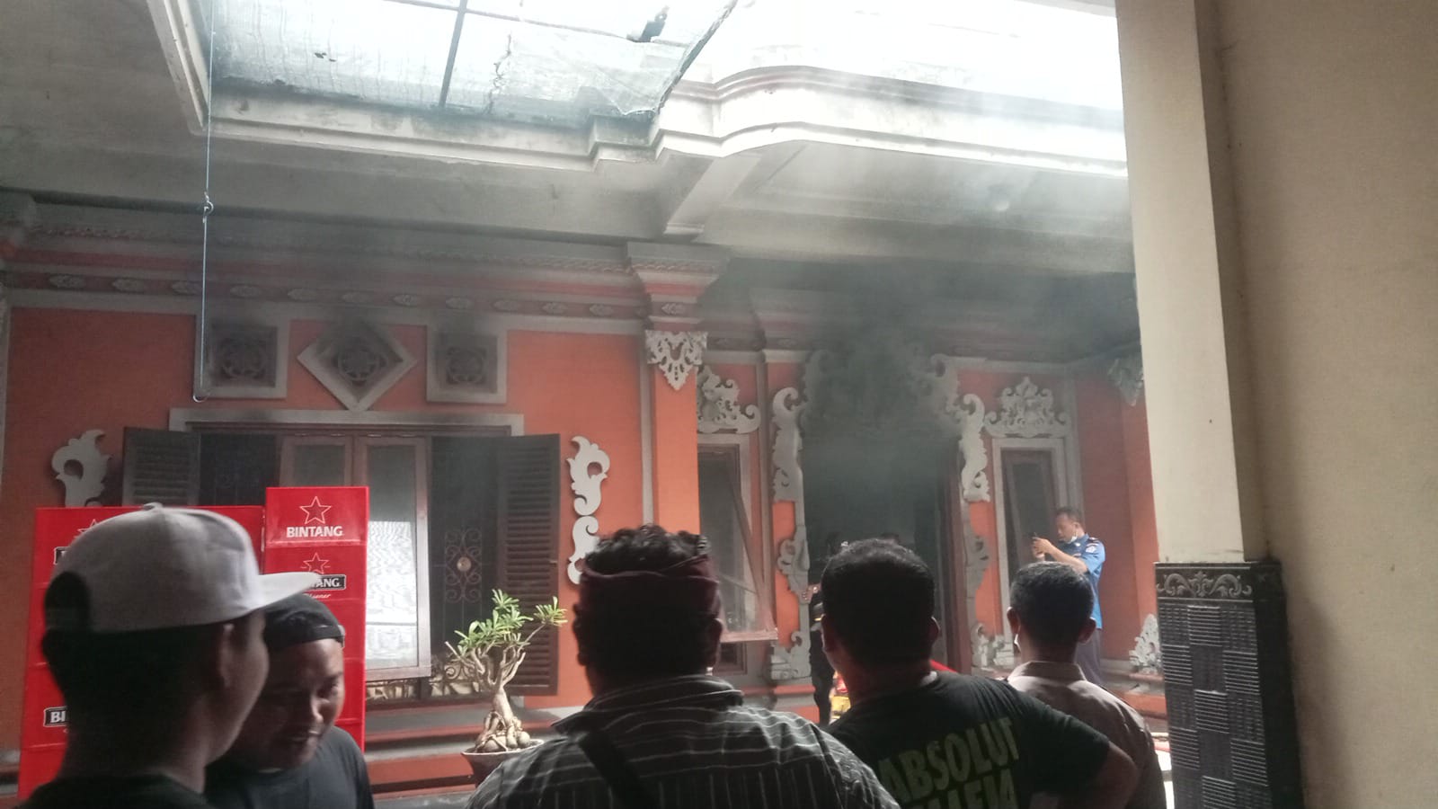 SEMARAPURA, BALINEWS.ID – Kebakaran kembali terjadi di wilayah Kabupaten Klungkung. Kali ini, sebuah rumah milik warga di Banjar Pancingan, Desa Kusamba, Kecam…