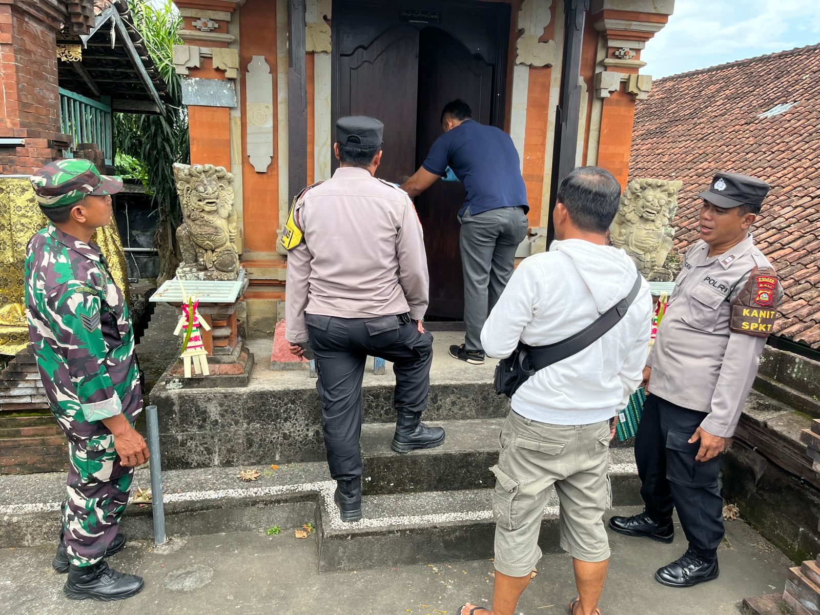 SEMARAPURA, BALINEWS.ID – Aksi pencurian uang kepeng Bali kuno terjadi di Pura Dalem Desa Negari, Kecamatan Banjarangkan, Klungkung. Peristiwa ini pertama kali…