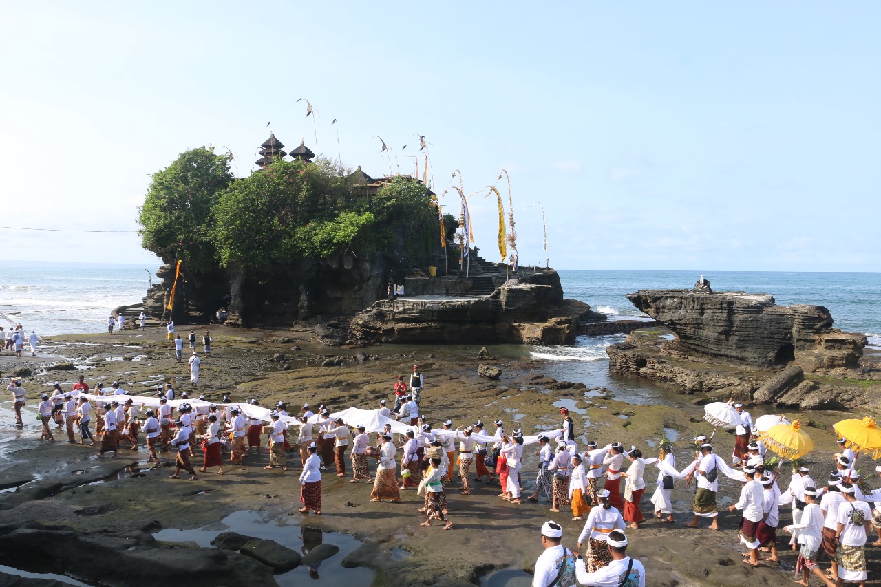TABANAN, BALINEWS.ID — Menjelang pelaksanaan Karya Wraspati Kalpa di Pura Luhur Tanah Lot awal Desember mendatang, Manajemen Daya Tarik Wisata (DTW) Tanah Lot …