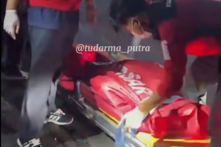 DENPASAR, BALINEWS.ID – Kecelakaan lalu lintas tunggal kembali terjadi di wilayah Denpasar Barat. Seorang pengendara sepeda motor berinisial SAP (27), warga as…