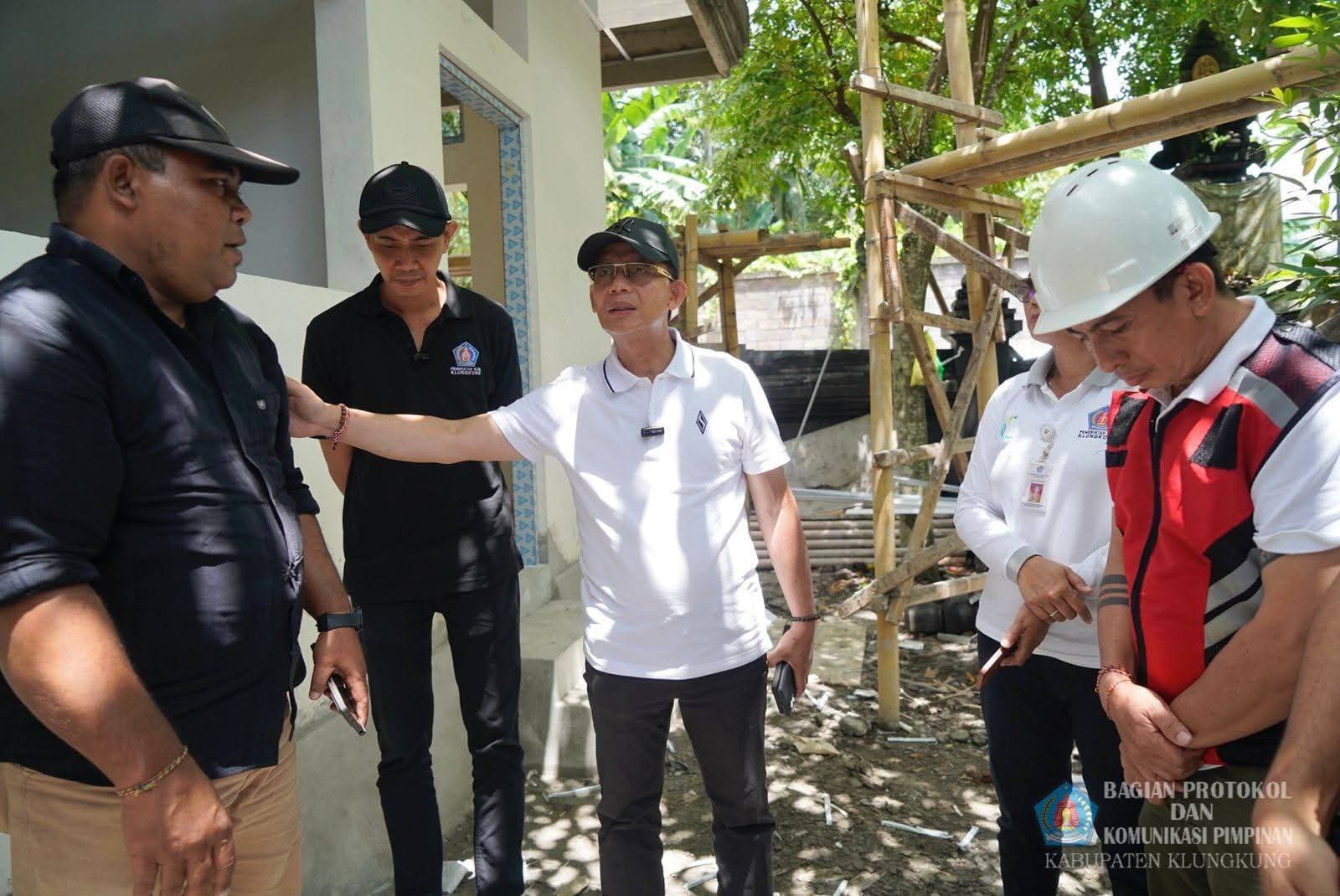SEMARAPURA, BALINEWS.ID – Kondisi cuaca ekstrem yang belakangan kerap disertai hujan deras mulai memengaruhi ritme sejumlah proyek pembangunan di Kabupaten Klu…