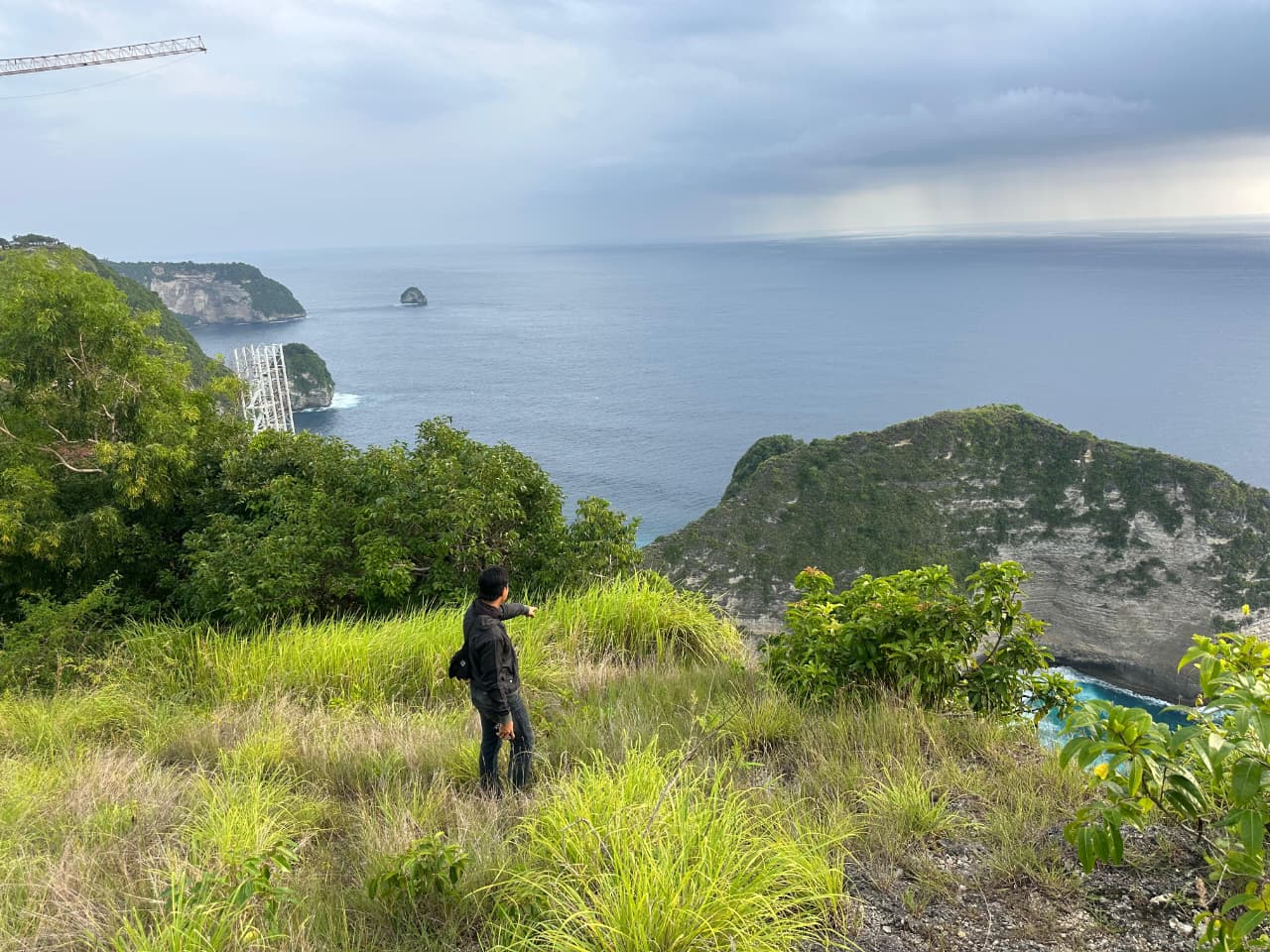 NUSA PENIDA, BALINEWS.ID — Kepolisian Sektor (Polsek) Nusa Penida masih melakukan pendalaman terkait beredarnya video bermuatan asusila yang diduga direkam di …