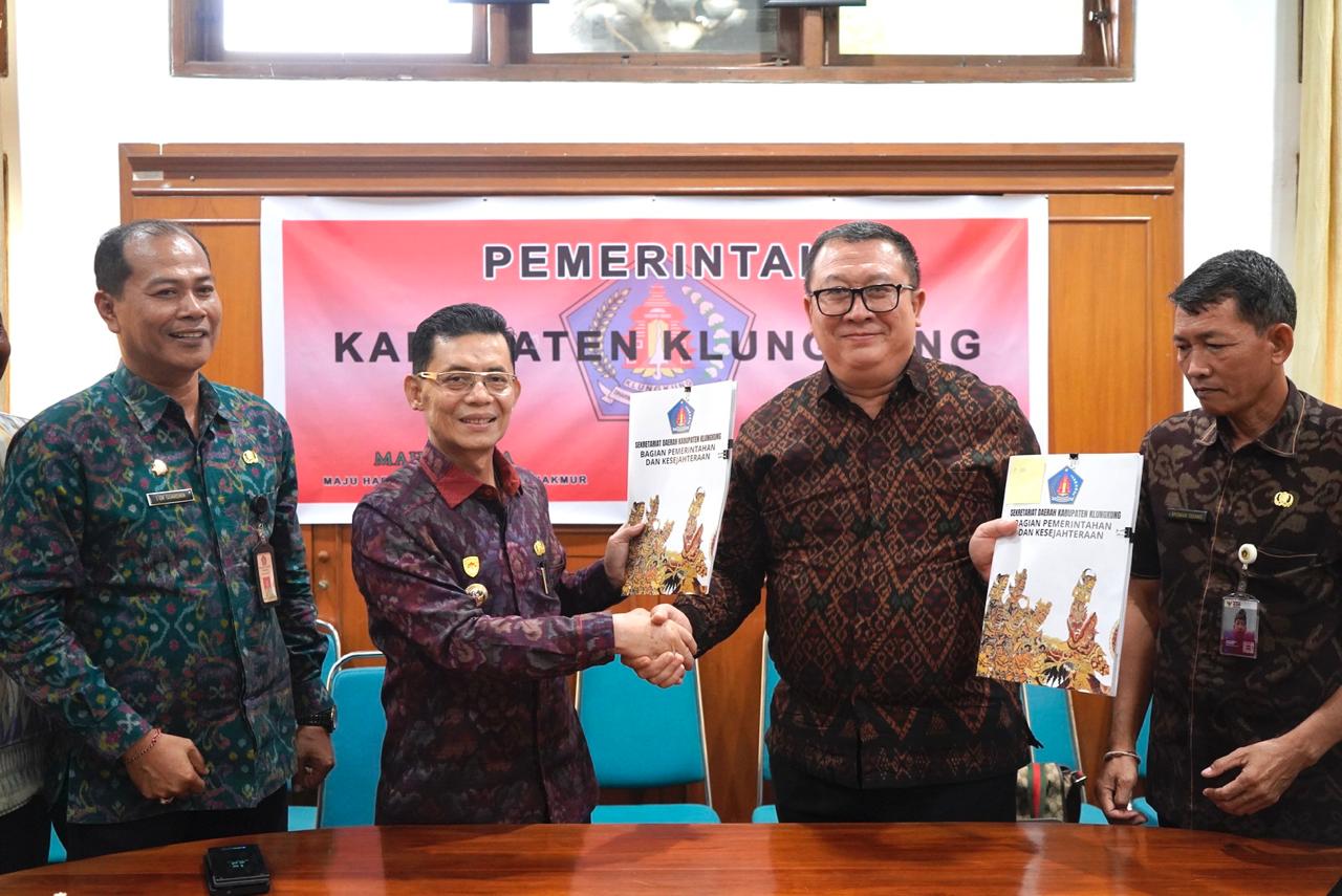 KLUNGKUNG, BALINEWS.ID – Pemerintah Kabupaten Klungkung terus berupaya mencari solusi inovatif dalam penanganan sampah. Salah satu langkah strategis dilakukan …