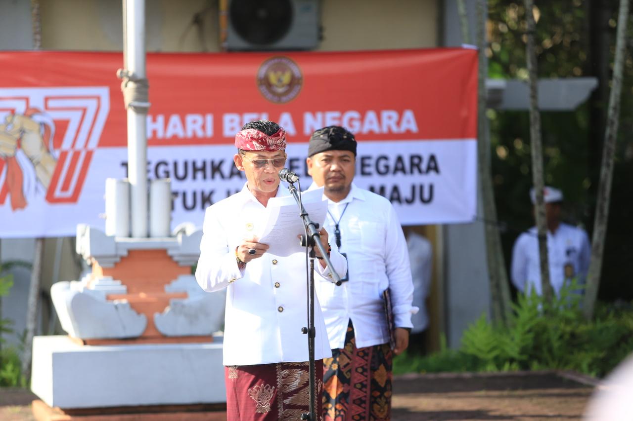 SEMARAPURA, BALINEWS.ID – Bupati Klungkung I Made Satria memimpin Apel Peringatan Hari Bela Negara ke-77 Tahun 2025 yang digelar di halaman belakang Kantor Bup…